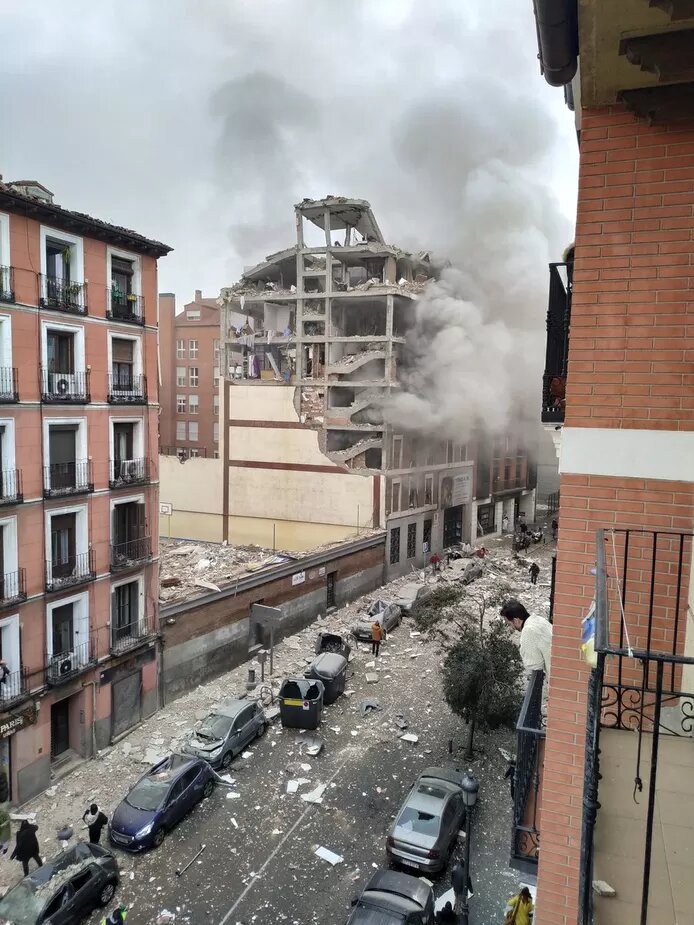 Une puissante explosion détruit un immeuble du centre de Madrid 1 Une puissante explosion détruit un immeuble du centre de Madrid