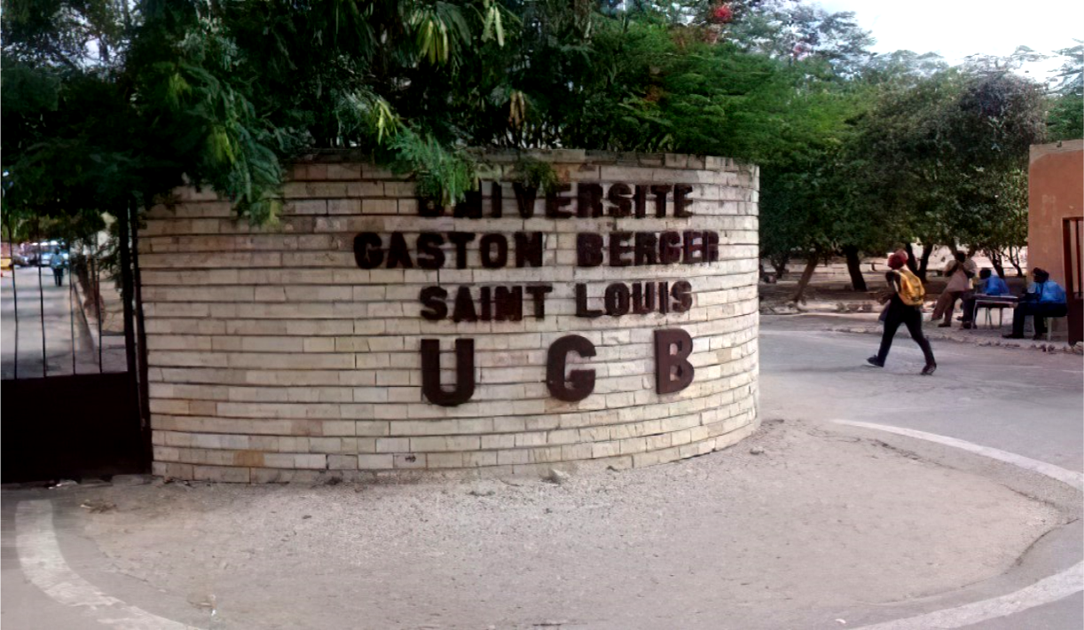 🇸🇳 Saint-Louis : affrontement entre les étudiants de l'UGB et les forces de l'ordre 1 🇸🇳 Saint-Louis : affrontement entre les étudiants de l’UGB et les forces de l’ordre
