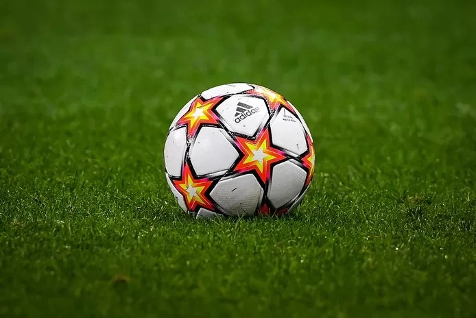🇫🇷 Drame dans le sud de la France : un footballeur amateur meurt d’un arrêt cardiaque en plein match 1 🇫🇷 Drame dans le sud de la France : un footballeur amateur meurt d’un arrêt cardiaque en plein match