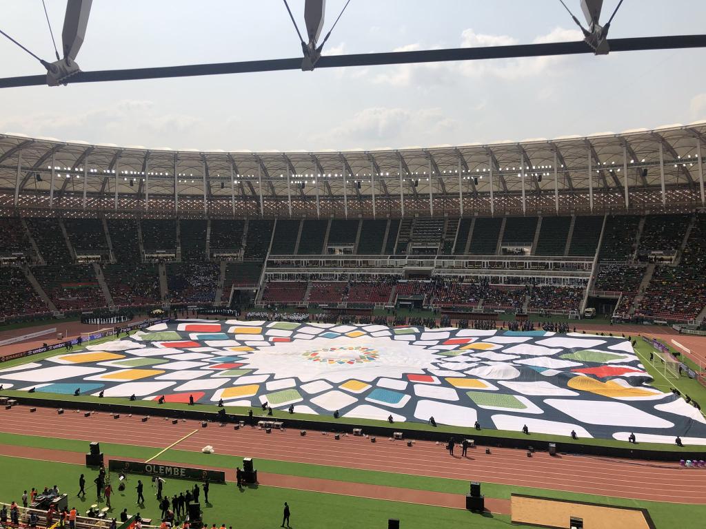 ⚽️ CAN 2022, cérémonie d'ouverture : le Stade d'Olembe vibre au rythme du foot africain 1 ⚽️ CAN 2022, cérémonie d’ouverture : le Stade d’Olembe vibre au rythme du foot africain