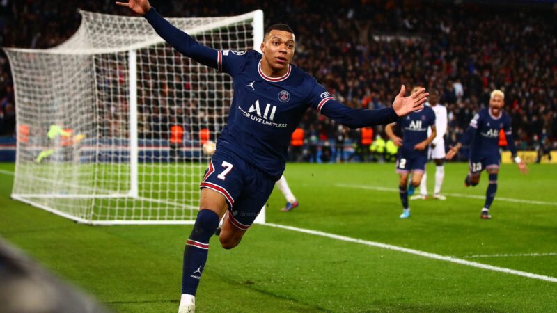 🇫🇷 Ligue des champions: Paris sauvé par un exploit de Mbappé dans les dernières secondes