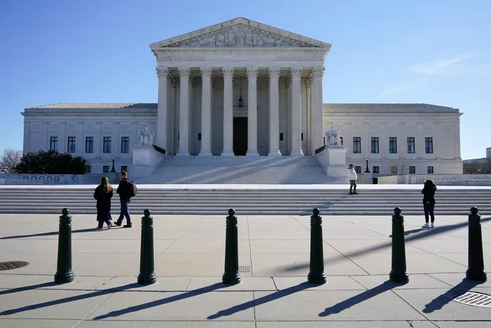 🇺🇲 Un homme s’immole par le feu devant la Cour suprême américaine