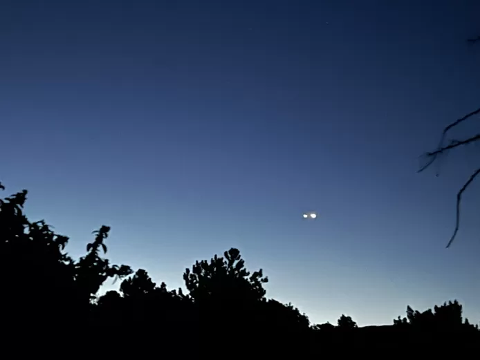 🔭 Un spesctacle nocturne exceptionnel: Jupiter et Vénus n’ont jamais été si proches