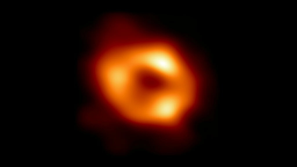 🌌 Des scientifiques dévoilent la première photo d’un trou noir supermassif au cœur de la Voie lactée