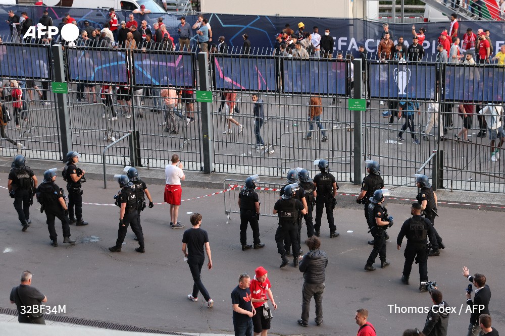 ⚽️ Incidents Stade de France: la polémique monte entre Français et Anglais sur la responsabilité des uns et des autres 1 ⚽️ Incidents Stade de France: la polémique monte entre Français et Anglais sur la responsabilité des uns et des autres