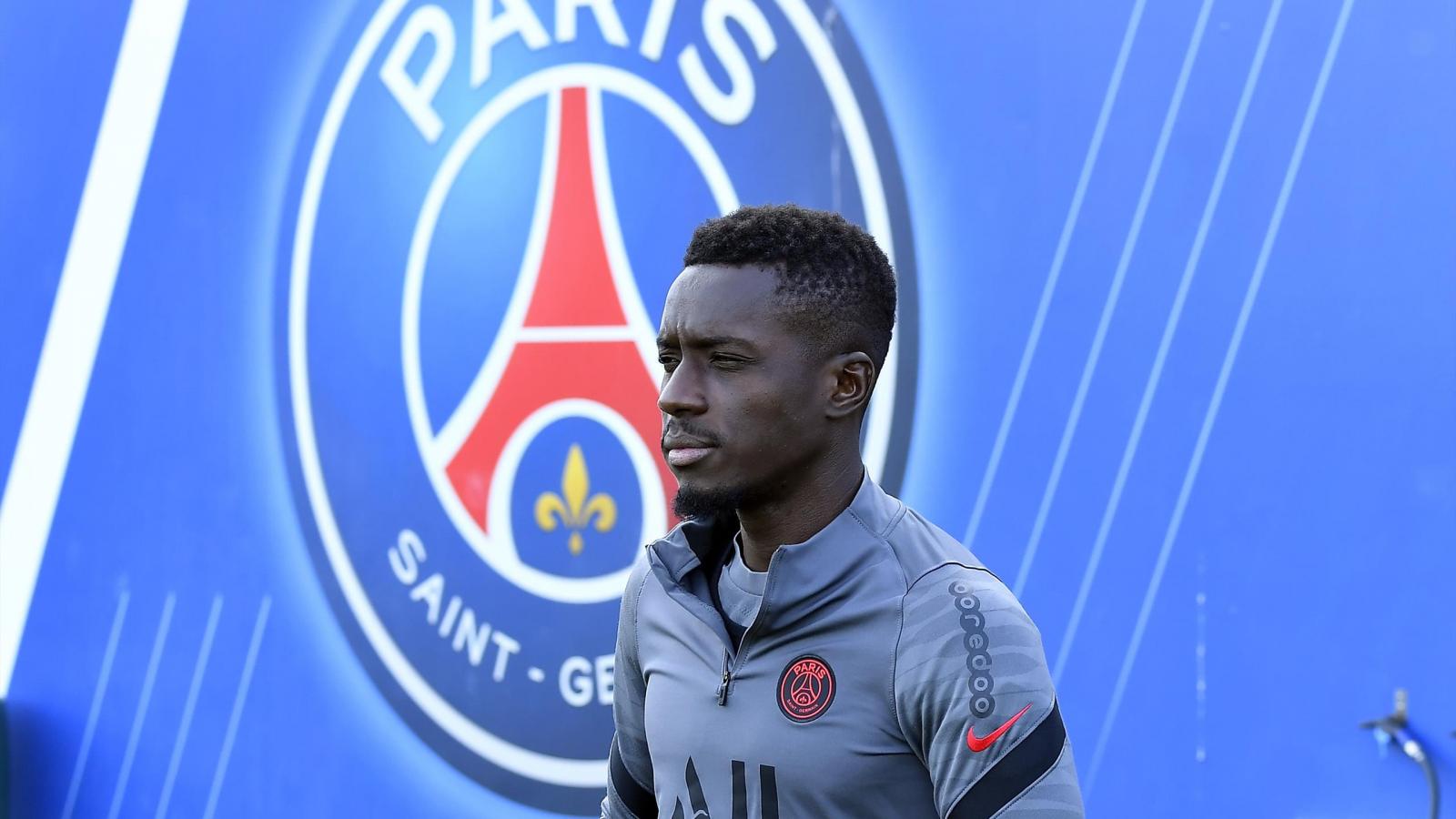 ⚽️ Entre Gana Gueye et le PSG, les positions s'éloignent 1 ⚽️ Entre Gana Gueye et le PSG, les positions s’éloignent
