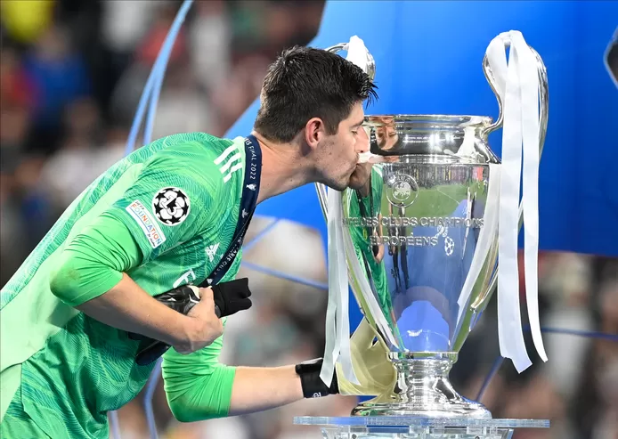 🥅 “Le meilleur gardien de la planète, c’est lui”: la presse internationale s’emballe pour le “roi Courtois” 1 🥅 “Le meilleur gardien de la planète, c’est lui”: la presse internationale s’emballe pour le “roi Courtois”