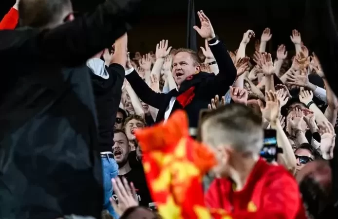⚽️ Une quinzaine de supporters font un malaise lors du match entre Malines et Genk, la police ouvre une enquête