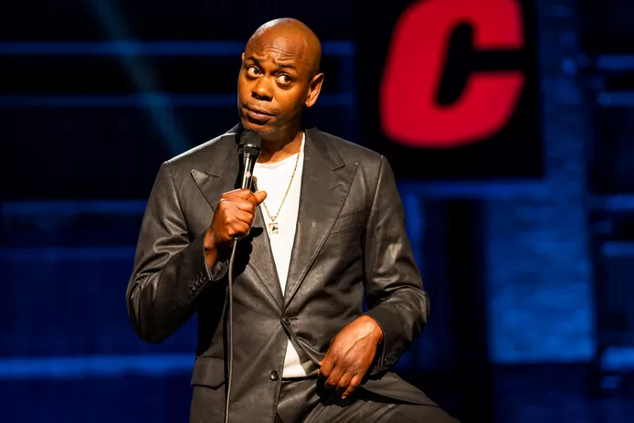 🇺🇸 L’humoriste Dave Chappelle agressé en plein spectacle 1 🇺🇸 L’humoriste Dave Chappelle agressé en plein spectacle