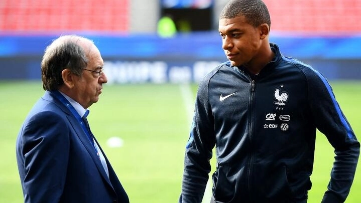 ⚽️ Football: la question du racisme source de crispation entre Kylian Mbappé et le président de la FFF