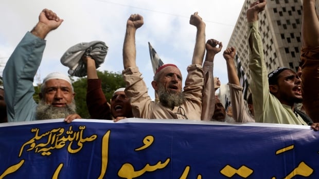 🇮🇳 Inde: deux morts et plus de cent arrestations lors de manifestations de musulmans qui protestaient contre des propos jugés offensants sur le prophète 1 🇮🇳 Inde: deux morts et plus de cent arrestations lors de manifestations de musulmans qui protestaient contre des propos jugés offensants sur le prophète