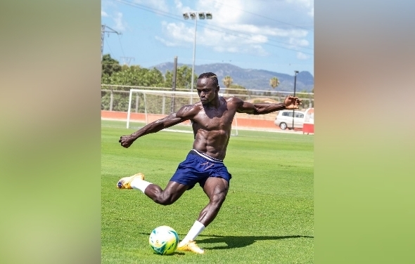 ️⚽️ Retour au travail pour Sadio Mané : les images de sa pré-saison
