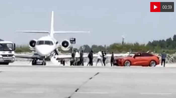 ⚽️ L’avion de Sadio Mané a atterri à Munich (Vidéo)
