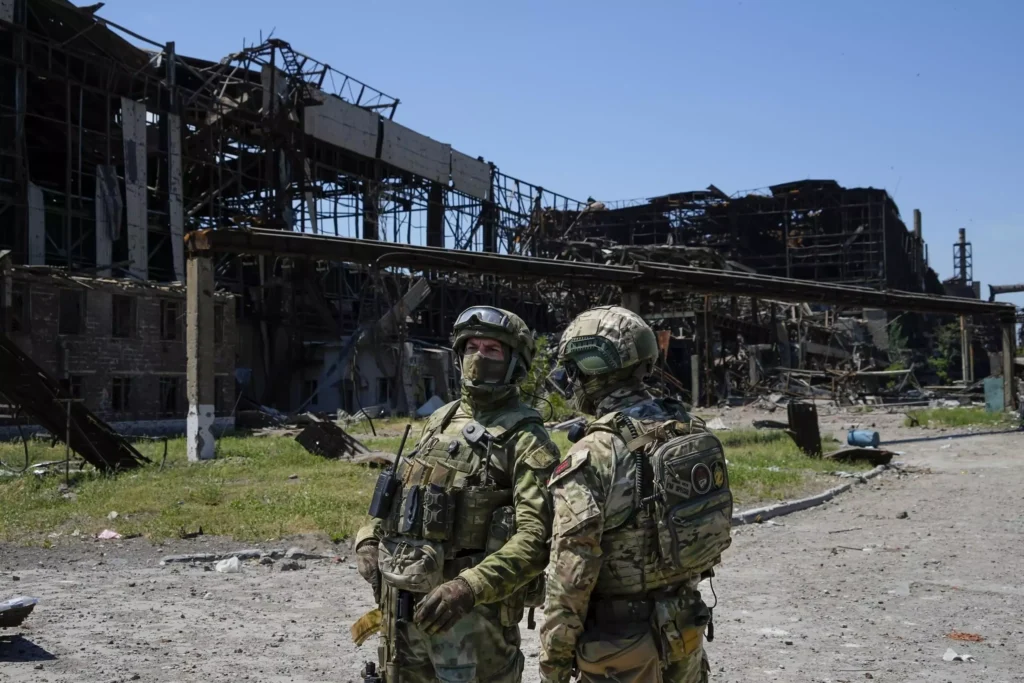🇺🇦 Guerre en Ukraine: l’armée russe tente par tous les moyens de recruter de nouveaux soldats 2 AP22164579852852