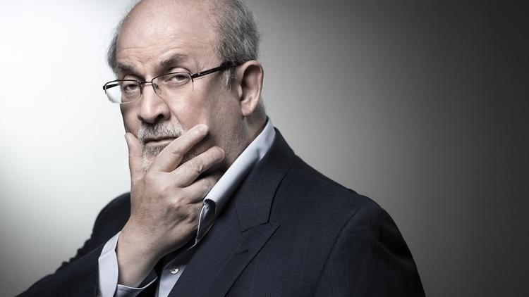 🇺🇸 Agression de Salman RUSHDIE : les ventes des "Versets sataniques" grimpent en flèche 1 🇺🇸 Agression de Salman RUSHDIE : les ventes des « Versets sataniques » grimpent en flèche