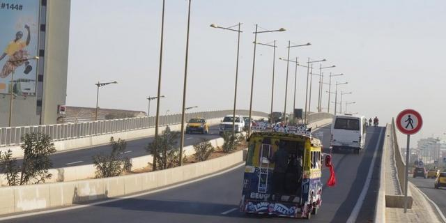 🇸🇳 Dakar : Accident sur la VDN entre un « Car rapide » et un taxi bagages, le pire évité de justesse 1 🇸🇳 Dakar : Accident sur la VDN entre un « Car rapide » et un taxi bagages, le pire évité de justesse
