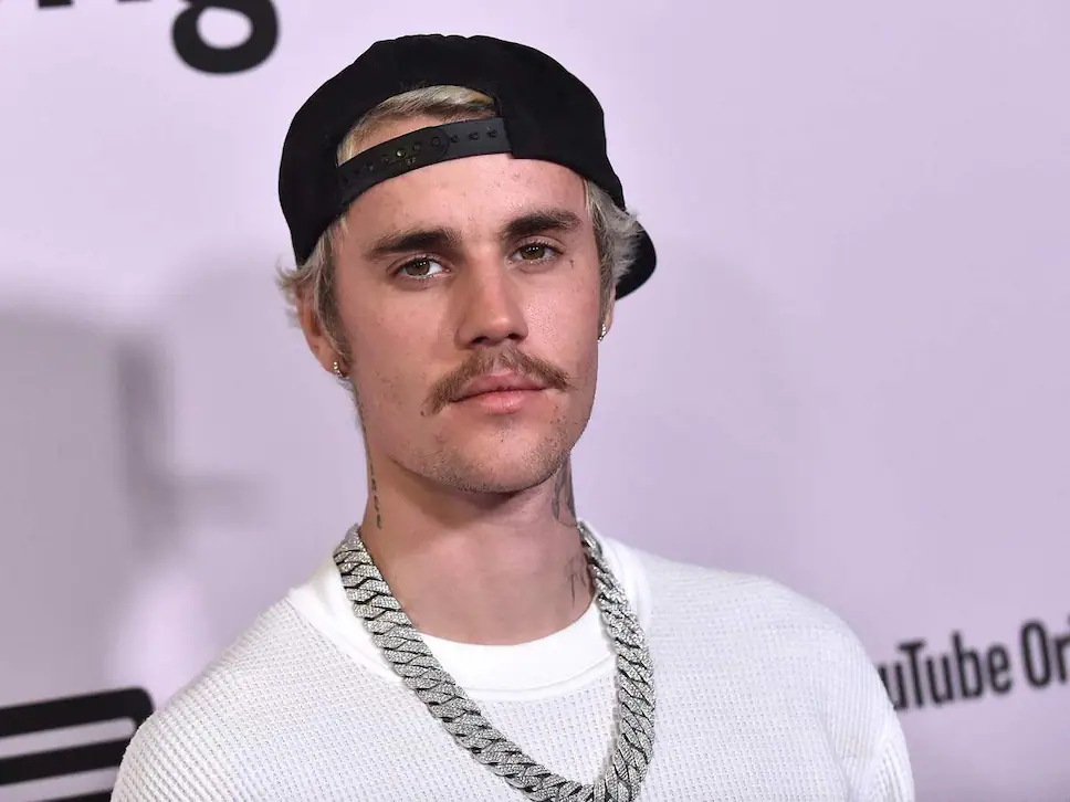 🎵 Justin Bieber, qui souffre de paralysie au visage, annule de nouveau ses concerts 1 🎵 Justin Bieber, qui souffre de paralysie au visage, annule de nouveau ses concerts
