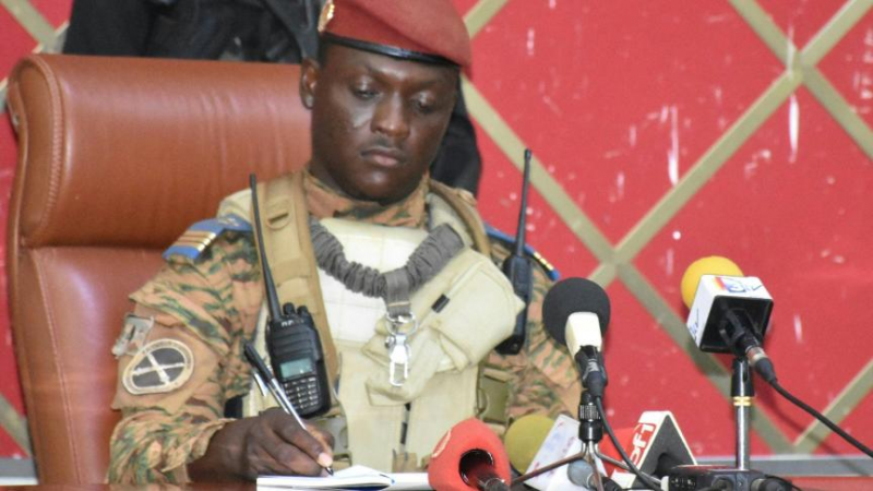 🇧🇫 Le capitaine Ibrahim Traoré officiellement désigné président du Burkina Faso