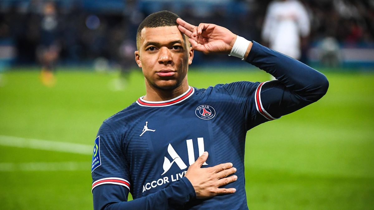 ⚽️💰 Footballeur le mieux payé au monde: Mbappé détrône Messi et Cristiano Ronaldo 1 ⚽️💰 Footballeur le mieux payé au monde: Mbappé détrône Messi et Cristiano Ronaldo