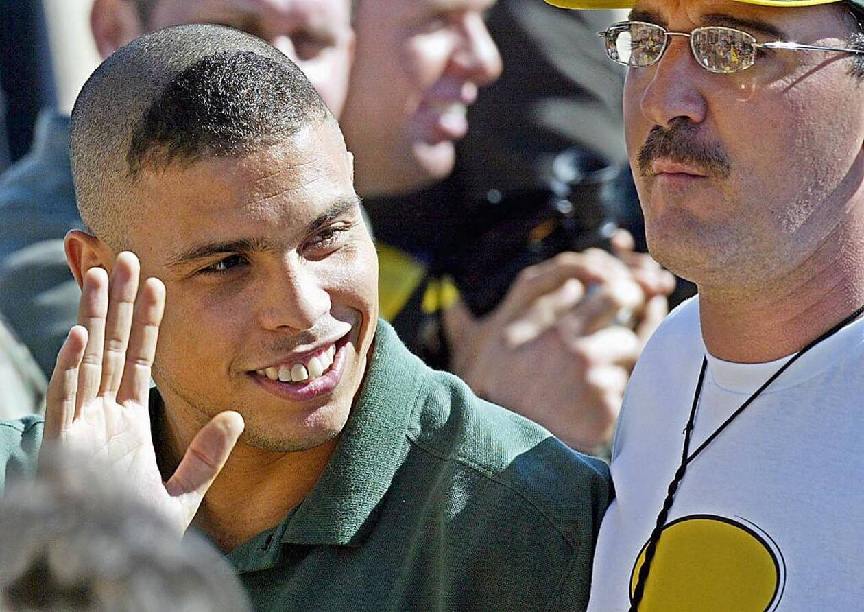 ️⚽️ Football. Ronaldo s’excuse pour… sa coupe de cheveux lors du mondial 2002 1 ️⚽️ Football. Ronaldo s’excuse pour… sa coupe de cheveux lors du mondial 2002