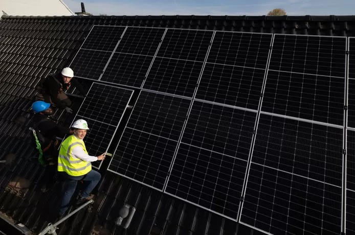 🇧🇪 Une entreprise belge installe gratuitement des panneaux solaires: déjà 6.000 bénéficiaires 1 🇧🇪 Une entreprise belge installe gratuitement des panneaux solaires: déjà 6.000 bénéficiaires