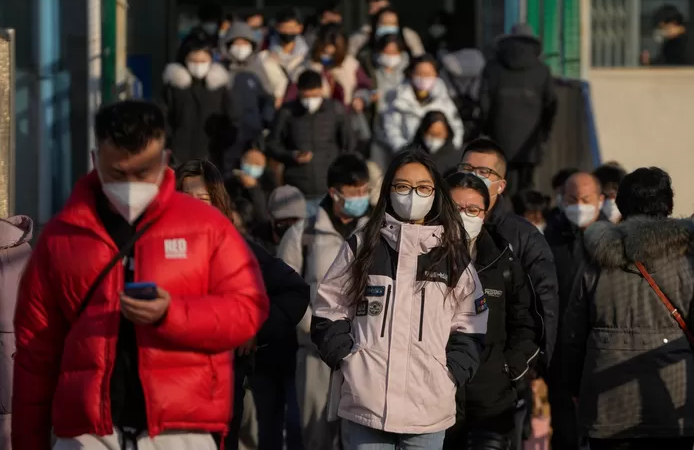 🇨🇳 Dans cette ville chinoise, un demi-million de personnes sont infectées chaque jour par le Covid-19