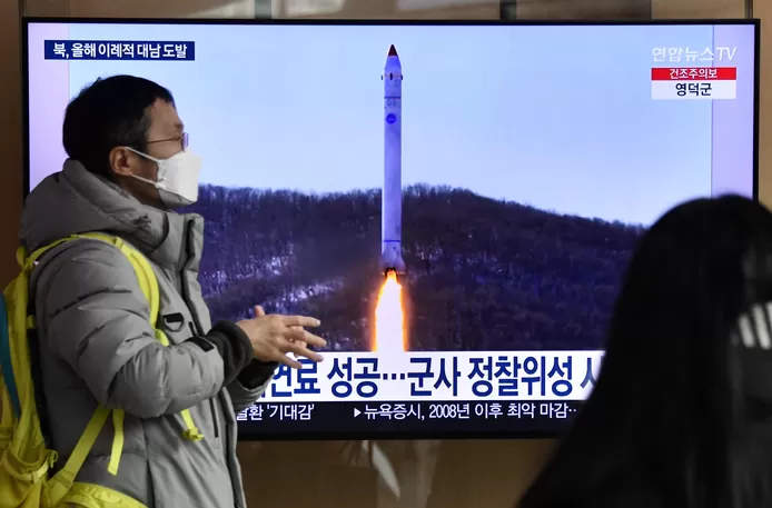 🇰🇵 Pendant que le monde célèbre la nouvelle année, la Corée du Nord tire un missile balistique 1 🇰🇵 Pendant que le monde célèbre la nouvelle année, la Corée du Nord tire un missile balistique