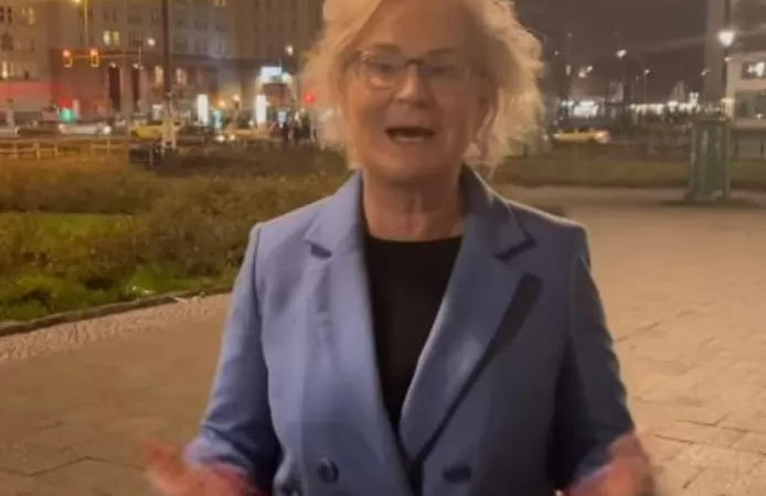 🇩🇪 Les vœux de la ministre de la Défense allemande provoquent un tollé: “C’est tout simplement honteux”