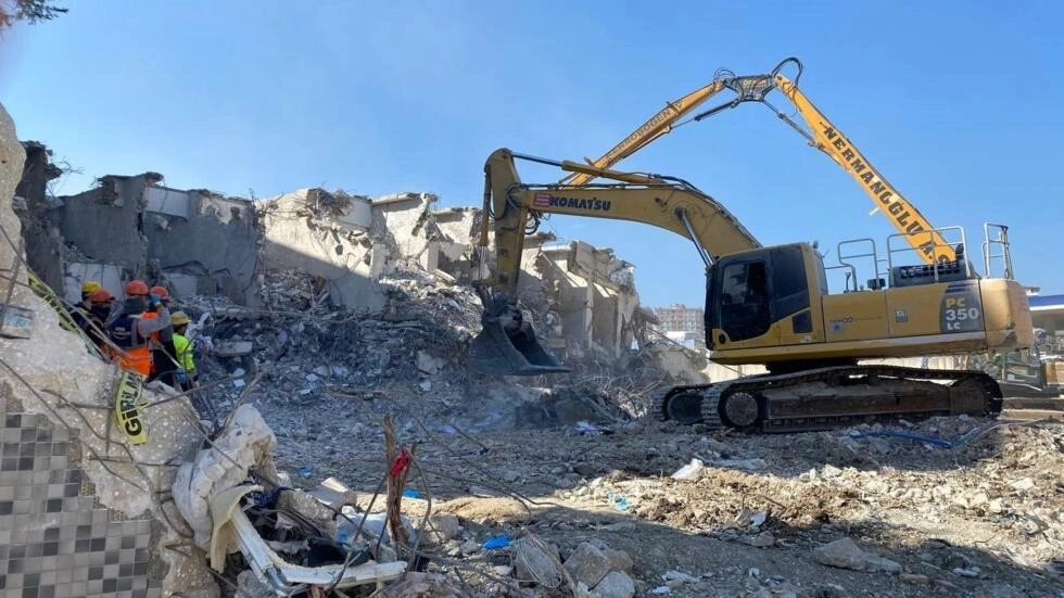 🇹🇷 Séisme en Turquie: les équipes de sauvetage laissent place aux pelleteuses 1 🇹🇷 Séisme en Turquie: les équipes de sauvetage laissent place aux pelleteuses