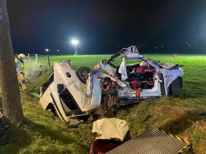 🇧🇪 Trois morts dans un grave accident en Belgique : les occupants éjectés du véhicule après avoir heurté un arbre 1 🇧🇪 Trois morts dans un grave accident en Belgique : les occupants éjectés du véhicule après avoir heurté un arbre
