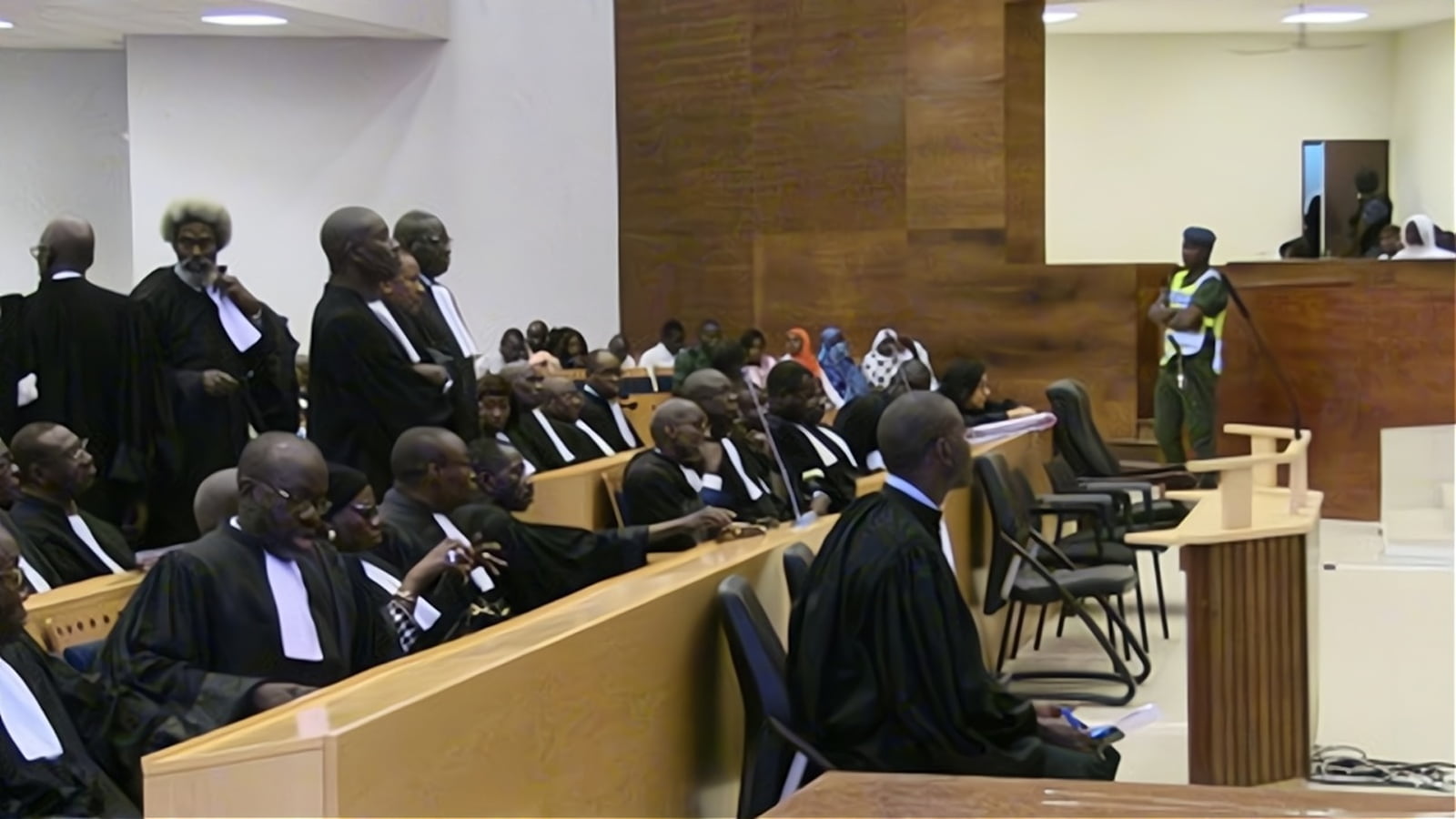 🇸🇳 Tribunal de Dakar - L'audience suspendue à nouveau, après un incident 1 🇸🇳 Tribunal de Dakar – L’audience suspendue à nouveau, après un incident
