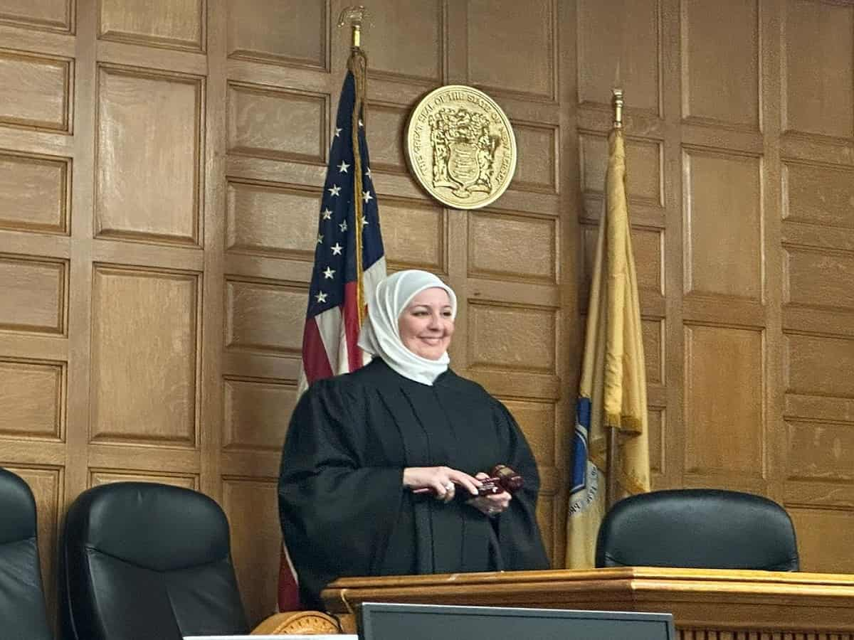 🇺🇲 Nadia Kahf, première juge américaine à porter le hijab 1 🇺🇲 Nadia Kahf, première juge américaine à porter le hijab
