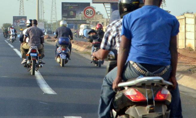 🇸🇳 Le gouverneur de Dakar interdit la circulation des motocyclettes et cyclomoteurs (Document) 1 🇸🇳 Le gouverneur de Dakar interdit la circulation des motocyclettes et cyclomoteurs (Document)