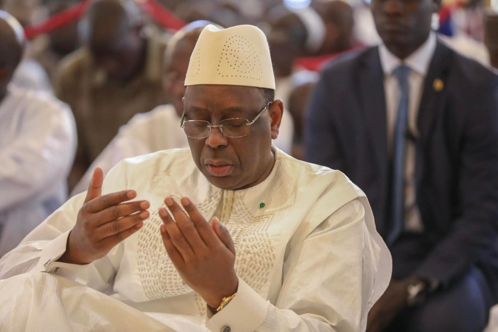 🇸🇳 Aïd el fitr : Macky Sall réitère son ouverture au dialogue avec toutes les forces vives de la Nation 1 🇸🇳 Aïd el fitr : Macky Sall réitère son ouverture au dialogue avec toutes les forces vives de la Nation