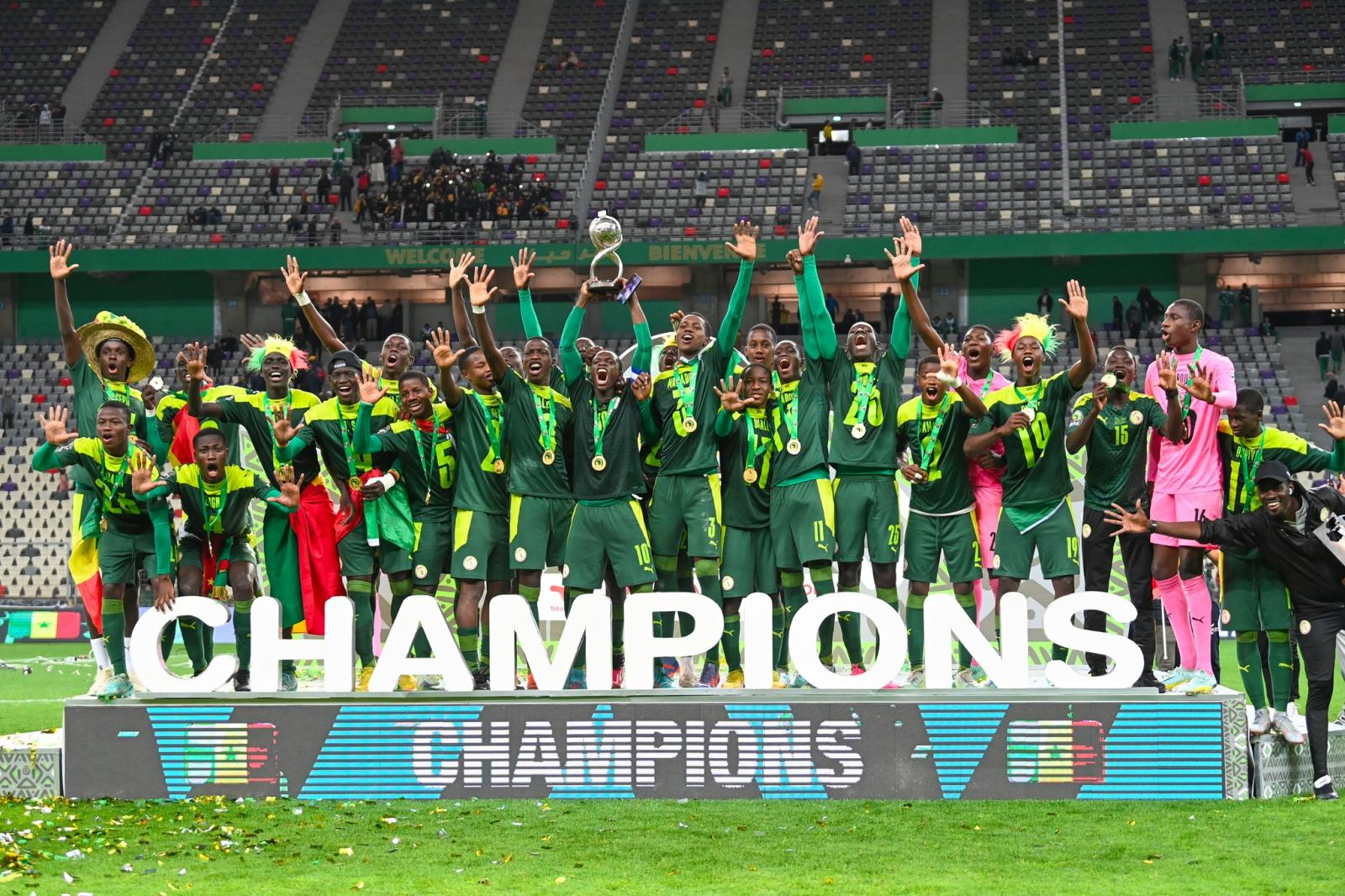 ️⚽️ L'équipe nationale U17 du Sénégal, championne d'Afrique, arrive ce soir à Dakar 1 ️⚽️ L’équipe nationale U17 du Sénégal, championne d’Afrique, arrive ce soir à Dakar
