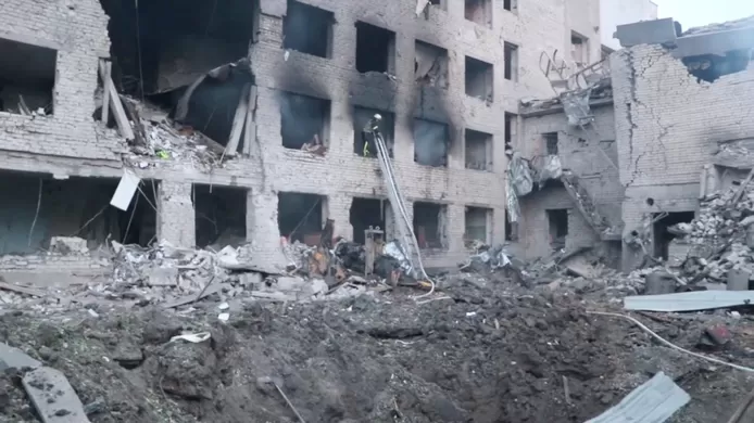 🇺🇦 La ville ukrainienne de Dnipro attaquée par 16 missiles et 20 drones russes 1 🇺🇦 La ville ukrainienne de Dnipro attaquée par 16 missiles et 20 drones russes