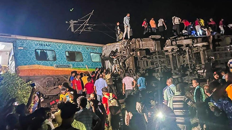 🇮🇳 Catastrophe ferroviaire en Inde : près de 300 morts et 850 blessés 1 🇮🇳 Catastrophe ferroviaire en Inde : près de 300 morts et 850 blessés