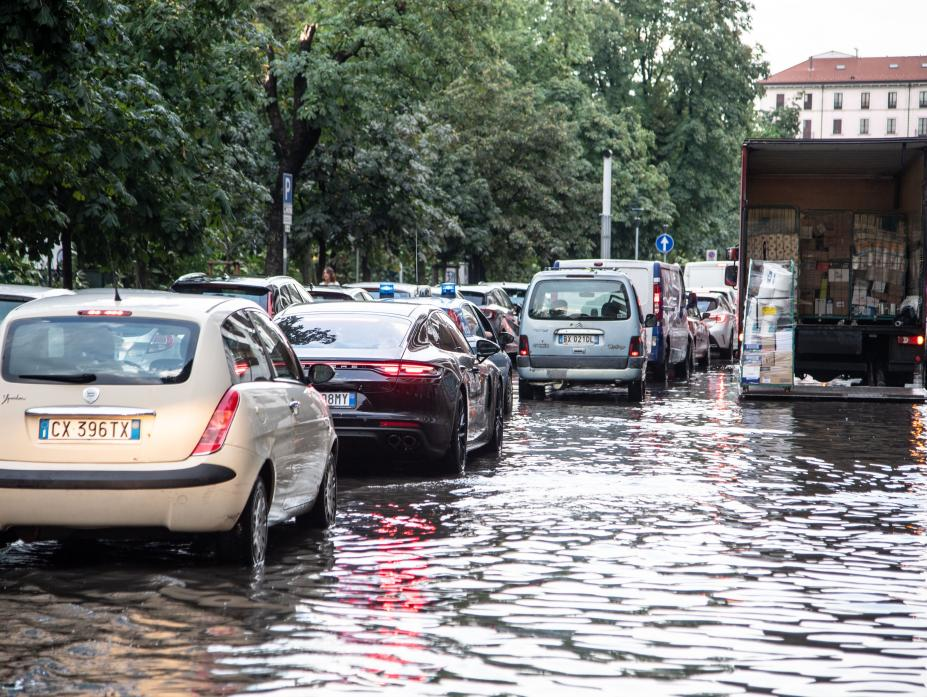 🇮🇹 Le nord de l’Italie frappé par une violente tempête: une adolescente perd la vie 1 🇮🇹 Le nord de l’Italie frappé par une violente tempête: une adolescente perd la vie
