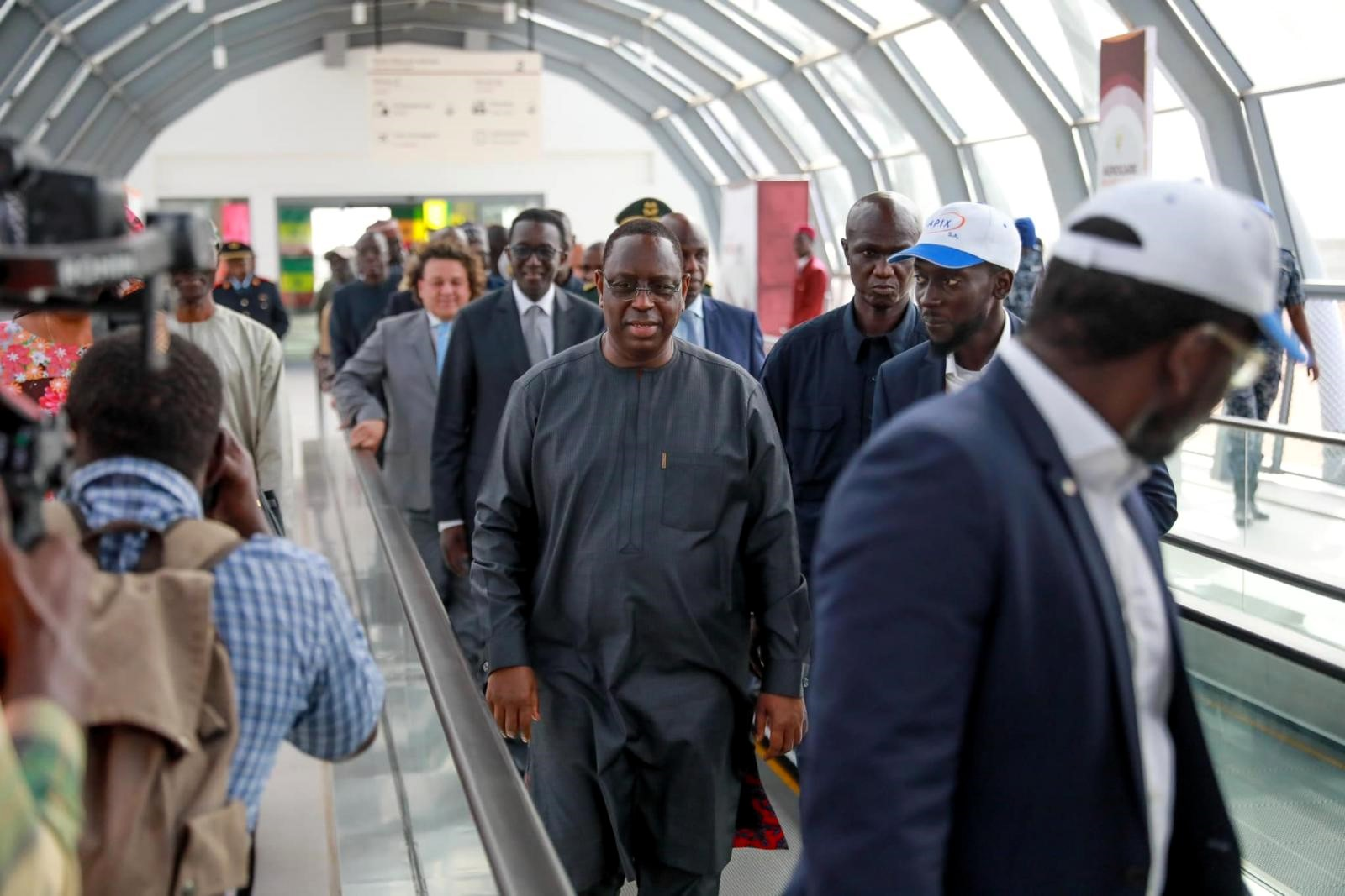 🇸🇳 Le président Macky Sall inaugure la gare ferroviaire du TER à l’aéroport international Blaise-Diagne (images) 1 🇸🇳 Le président Macky Sall inaugure la gare ferroviaire du TER à l’aéroport international Blaise-Diagne (images)