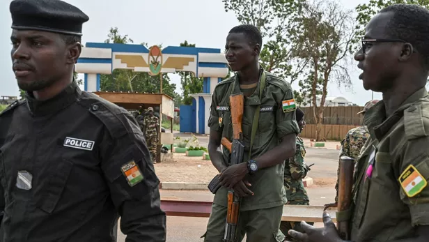 🇳🇪 Coup d’État au Niger : les putschistes ordonnent l'expulsion de l'ambassadeur de France 1 🇳🇪 Coup d’État au Niger : les putschistes ordonnent l’expulsion de l’ambassadeur de France