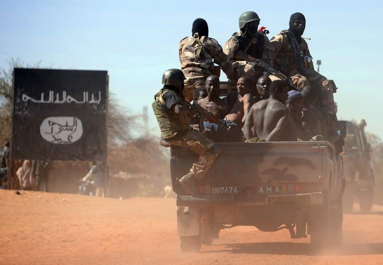 🇲🇱 Nord du Mali : au moins 64 morts dans des attaques jihadistes, l’armée riposte 1 🇲🇱 Nord du Mali : au moins 64 morts dans des attaques jihadistes, l’armée riposte