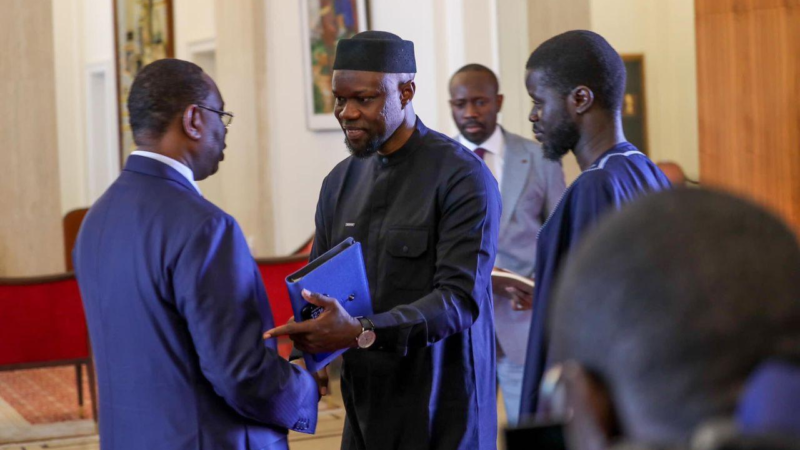 🇸🇳 Transition Politique : Macky reçoit Bassirou Diomaye Faye et Ousmane Sonko