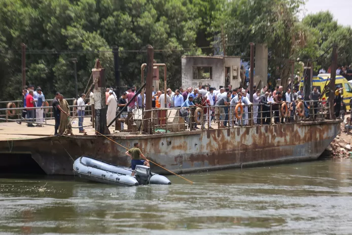 🇪🇬 Un bus tombe d'un ferry et plonge le Nil en Égypte: au moins dix morts 4 telecharger 44