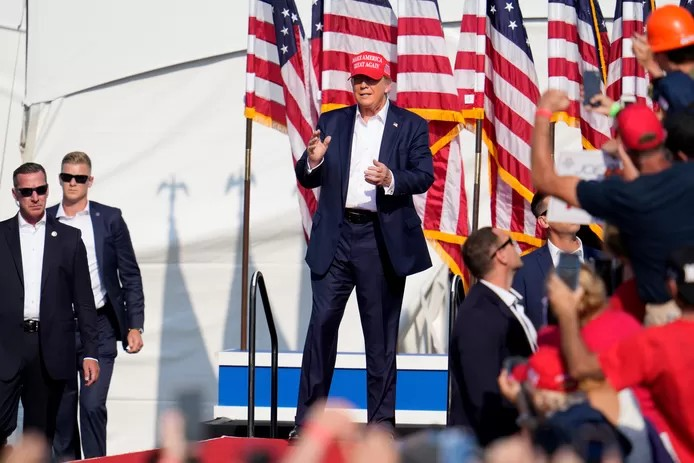 🇺🇸 Ces clichés vont devenir historiques: revivez la tentative d'assassinat de Donald Trump en images 2 image 24