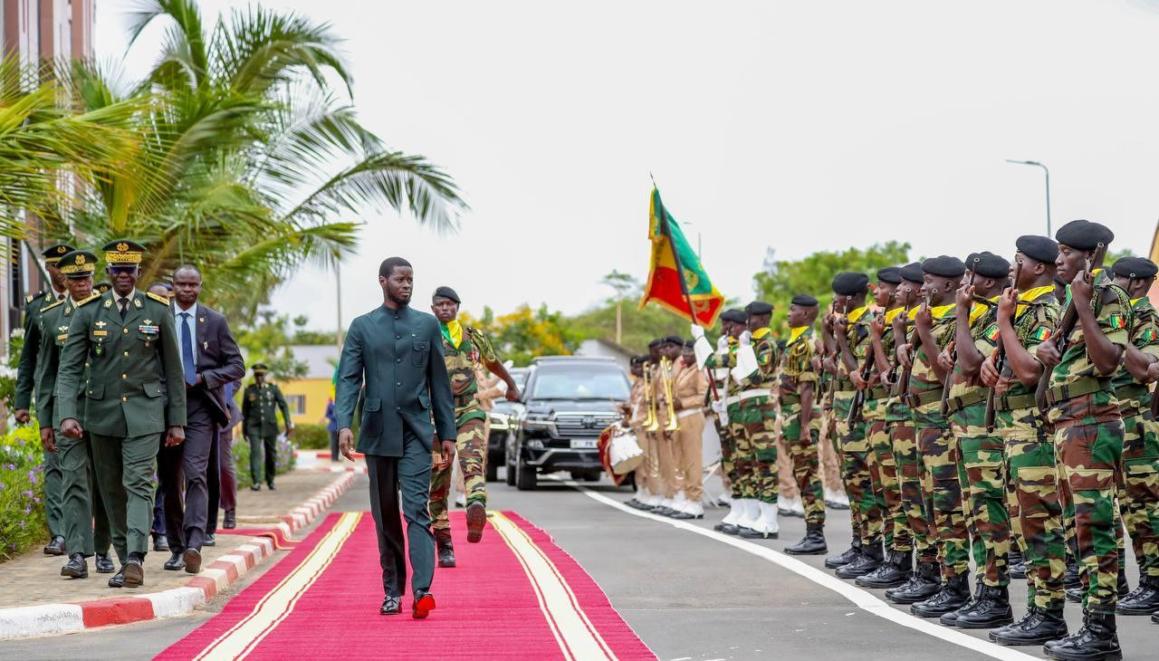 🇸🇳 Le président Bassirou Diomaye Faye appelle à la synergie interministérielle pour une maîtrise des technologies de défense 1 🇸🇳 Le président Bassirou Diomaye Faye appelle à la synergie interministérielle pour une maîtrise des technologies de défense