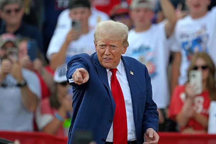🇺🇸 Trump annonce le lancement de sa propre plateforme de cryptomonnaies: “Il est temps que nous résistions ensemble” 1 🇺🇸 Trump annonce le lancement de sa propre plateforme de cryptomonnaies: “Il est temps que nous résistions ensemble”