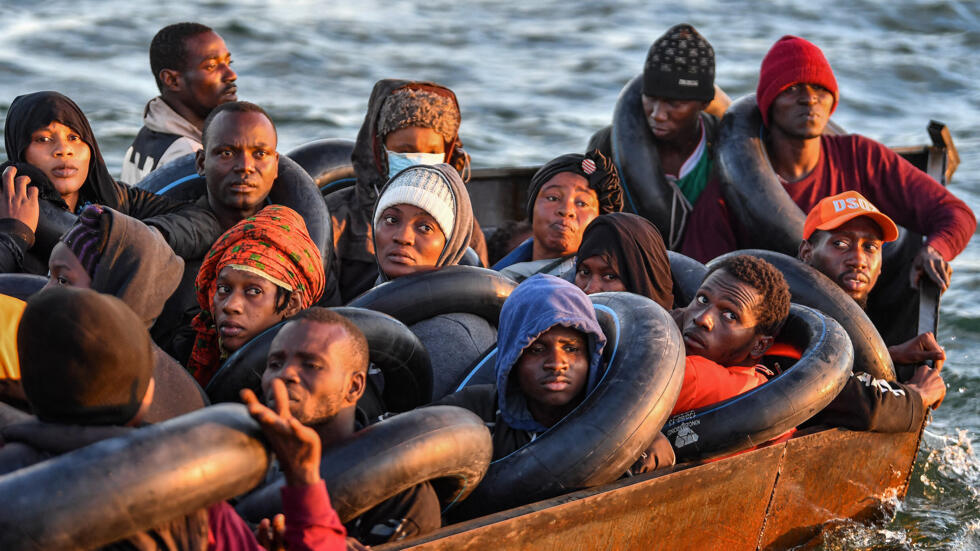 🌊 Interception en mer : 230 Migrants Arrêtés par la Marine Sénégalaise au Large de Dakar 1 🌊 Interception en mer : 230 Migrants Arrêtés par la Marine Sénégalaise au Large de Dakar