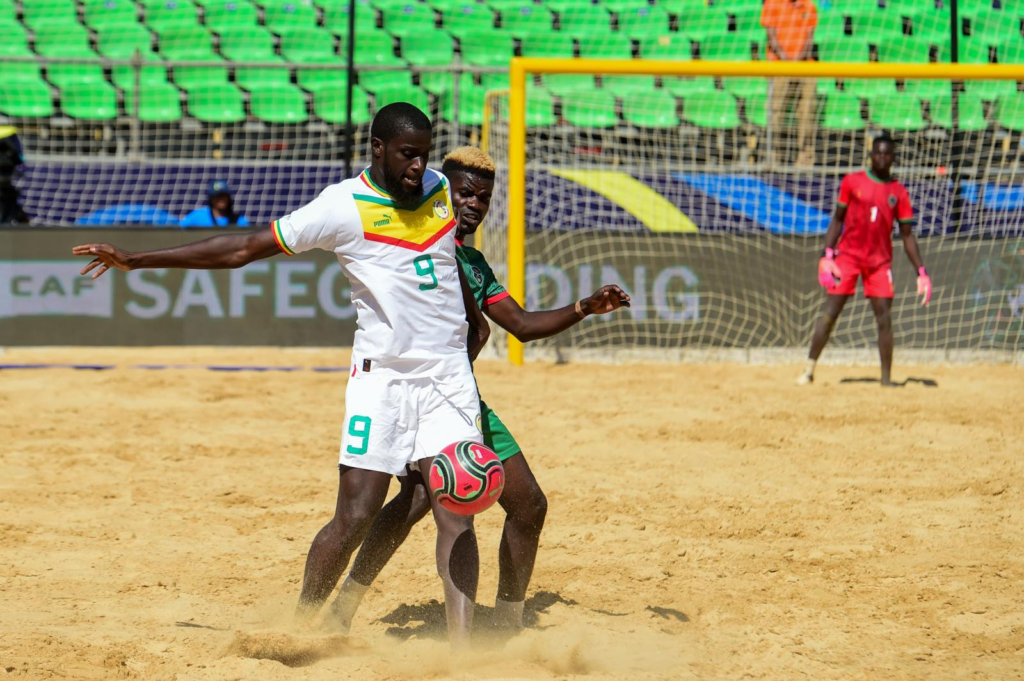 🇸🇳 Beach Soccer CAN 2024 : Le Sénégal Remporte Sa Première Victoire Face au Malawi 2 image 133