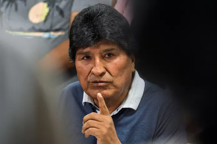 🇧🇴 L’ex-président bolivien Evo Morales échappe à une tentative d’assassinat: “14 balles” sur sa voiture 2 image 174