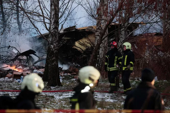 🇱🇹 Un mort et trois blessés après le crash d’un avion dans la cour d’un immeuble résidentiel en Lituanie 1 🇱🇹 Un mort et trois blessés après le crash d’un avion dans la cour d’un immeuble résidentiel en Lituanie